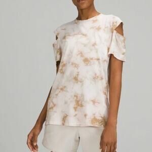 Lululemon All Yours Cut-Out Short Sleeve Top Acid Wash Tee Size 8 Cold Shoulder